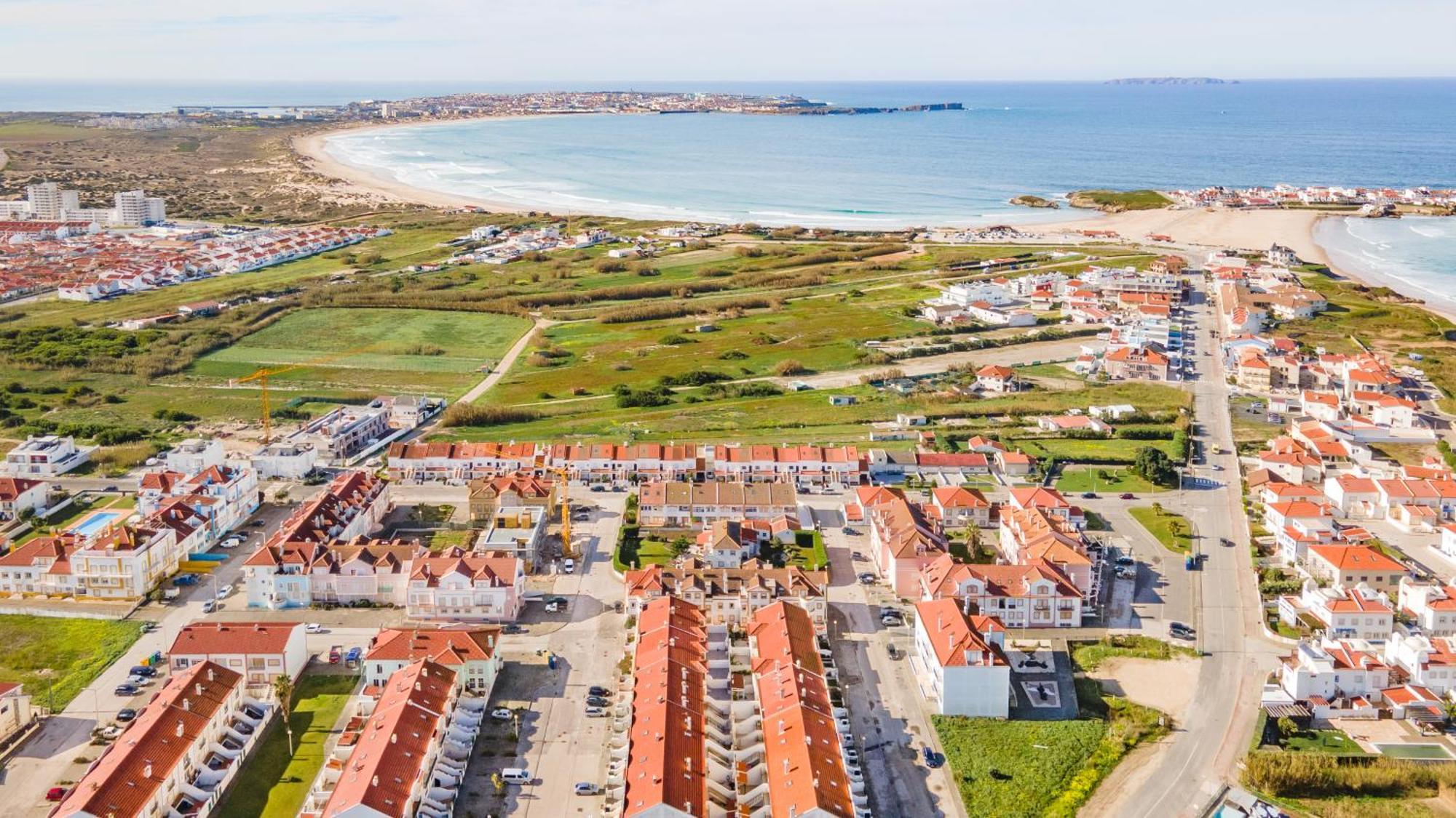 Baleal Happiness Surf House Vila Ferrel  Exterior foto