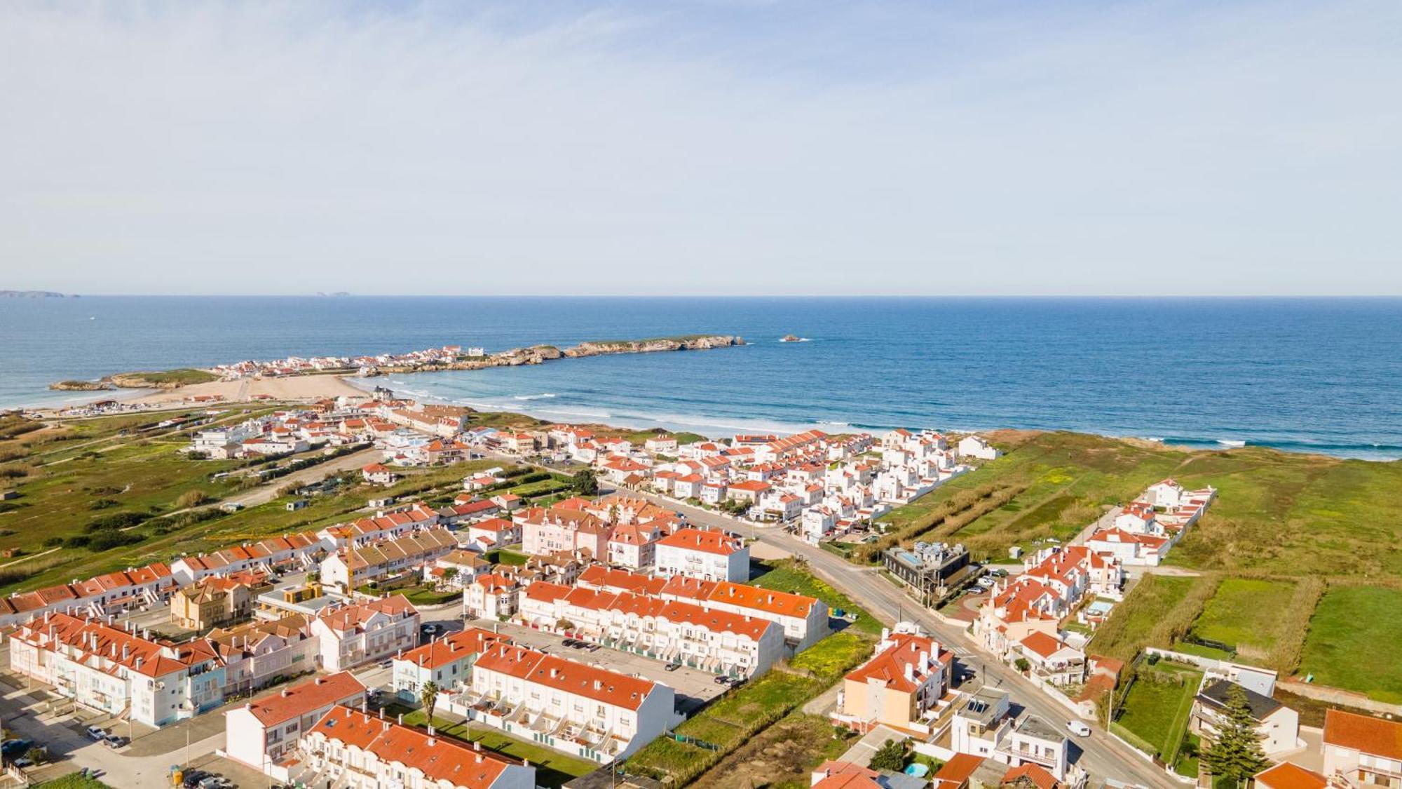 Baleal Happiness Surf House Vila Ferrel  Exterior foto
